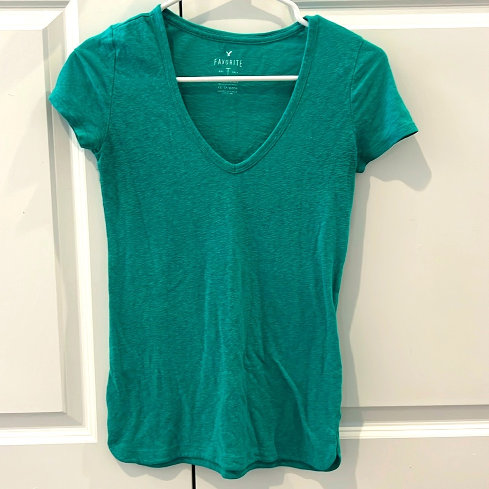 American Eagle favorite t